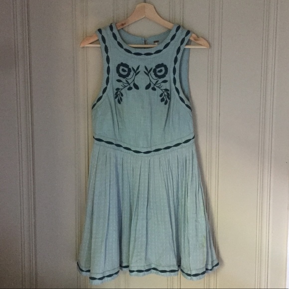 Free People Dresses & Skirts - Free People Dress Nordic Embroidery